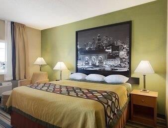 Super 8 By Wyndham 2* Lee's Summit