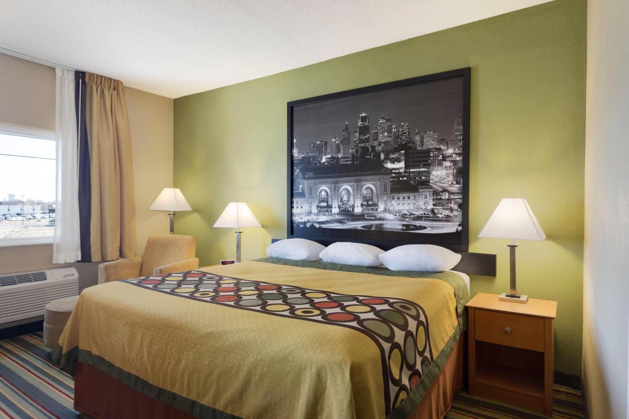Motel Super 8 By Wyndham Lees Summit Lee’s Summit