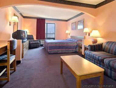 Motel Super 8 By Wyndham Lees Summit Lee's Summit